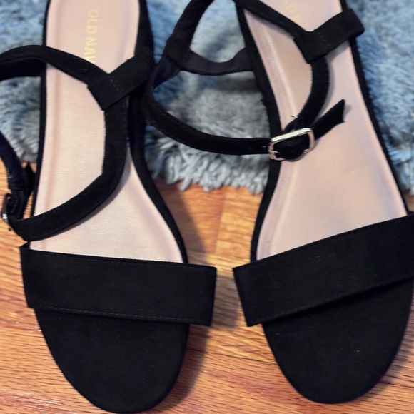 Elegant Black suede sandals. - Picture 3 of 4